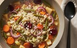 bunte gemuese suppe quinoa